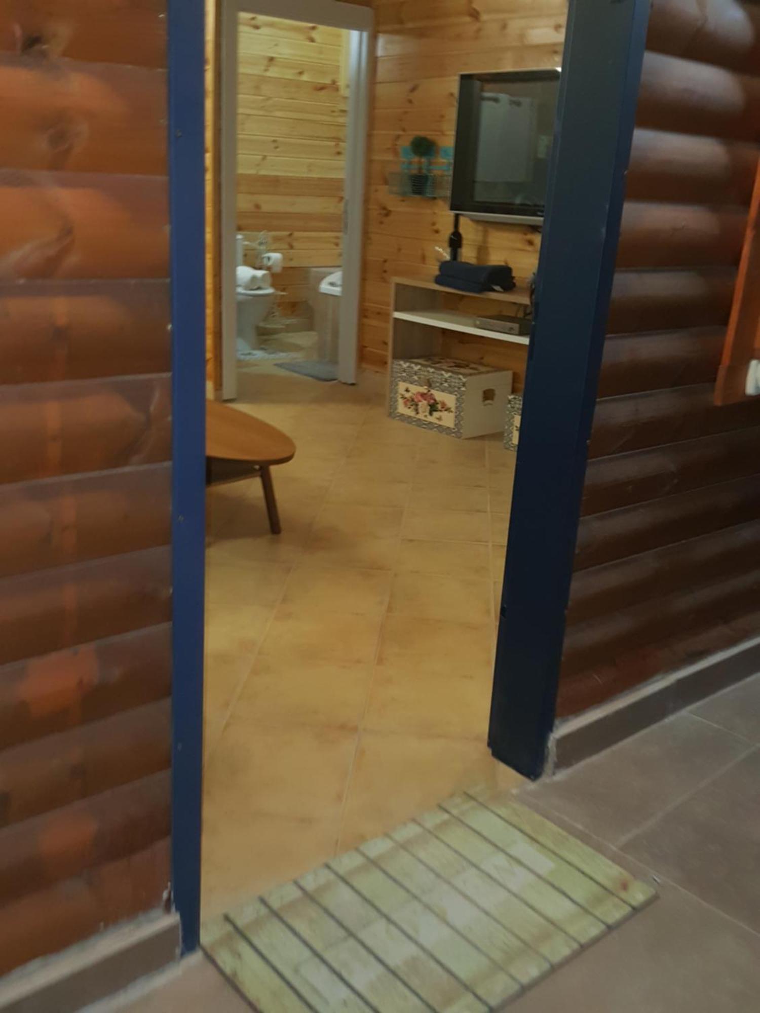 兹梅尔贝勒哈其卡尔山林小屋 - 死海 纳欧特哈基卡 外观 照片
